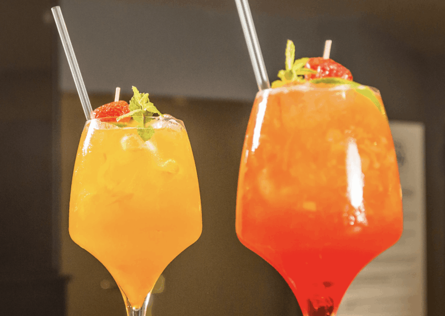 Cocktail bar